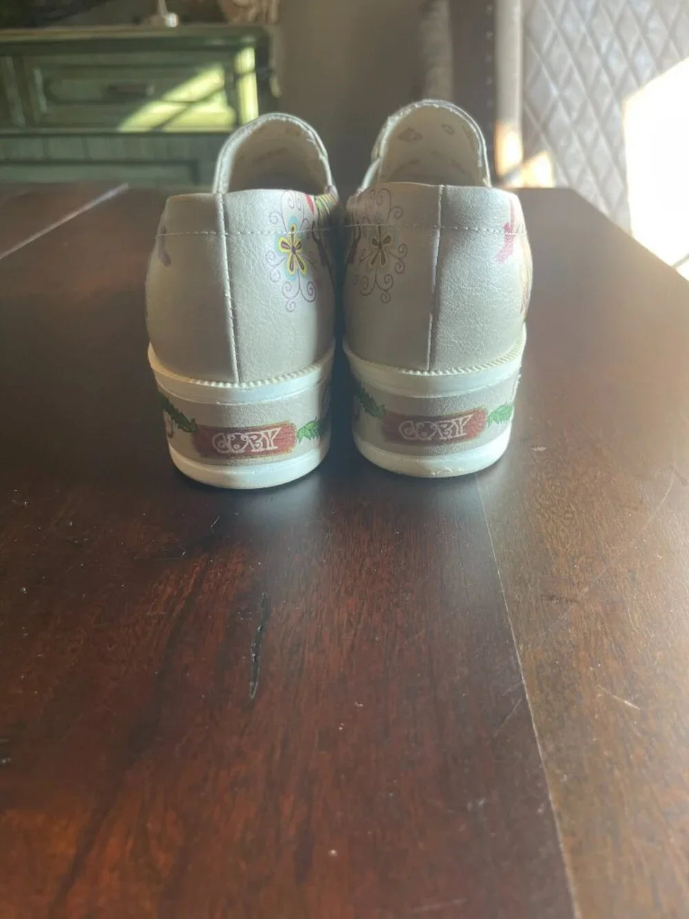 Walk Into Color Goby Handmade Slip-Ons Size 39